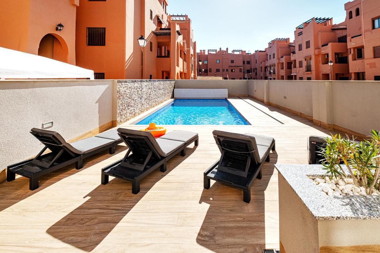 Modern Beach & Spa Торевиеха Екстериор снимка